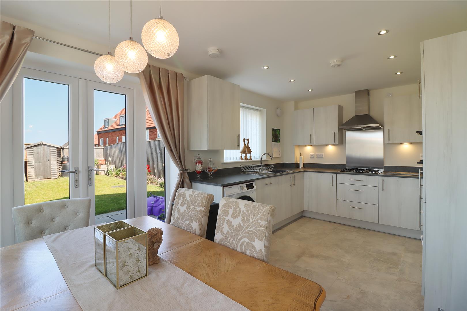 3 bed property in Cherry Drive, Chesterfield